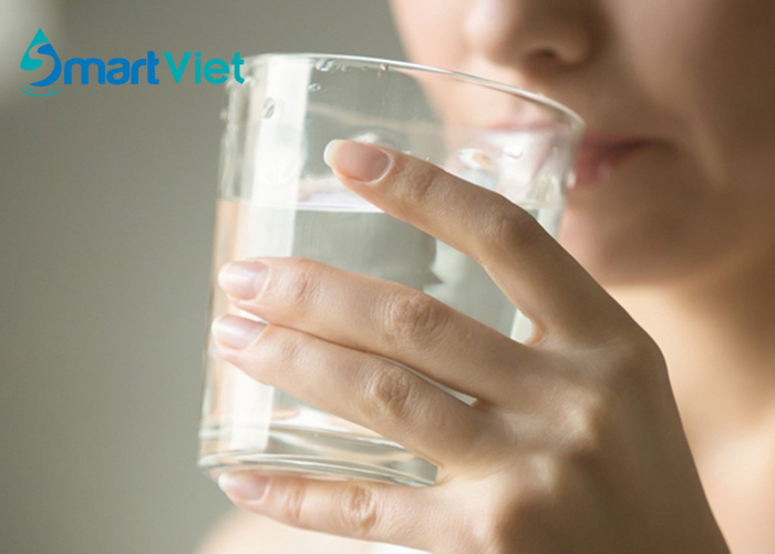 Uống nước đúng cách là thế nào? Những thông tin có thể khiến bạn bất ngờ!