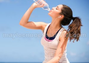 Uống nước đúng cách để giảm cân – Bạn có biết?